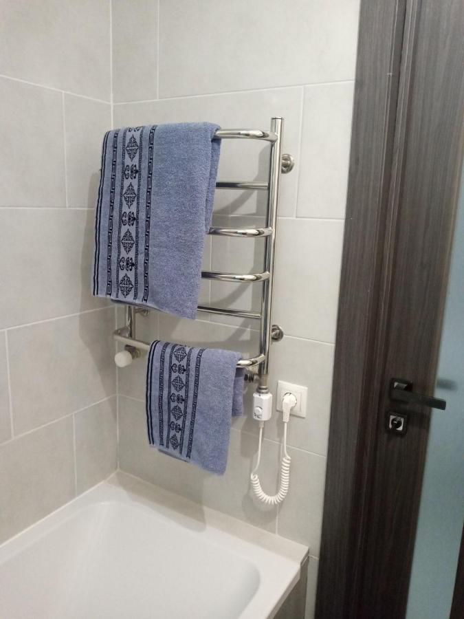 Апартаменты Weekend Inn Ujgorod Dış mekan fotoğraf